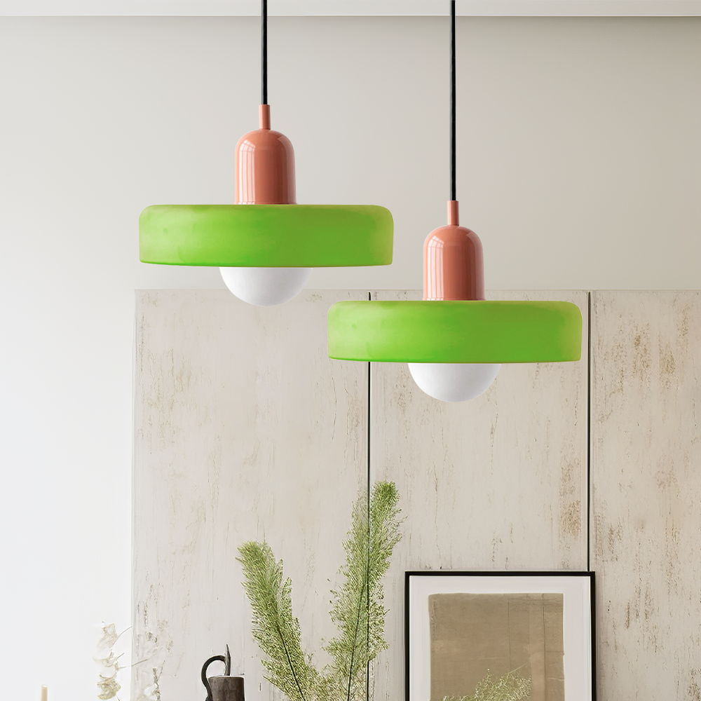 LUMINOUS ARTISAN – Elegant Colored Glass Pendant Lamp