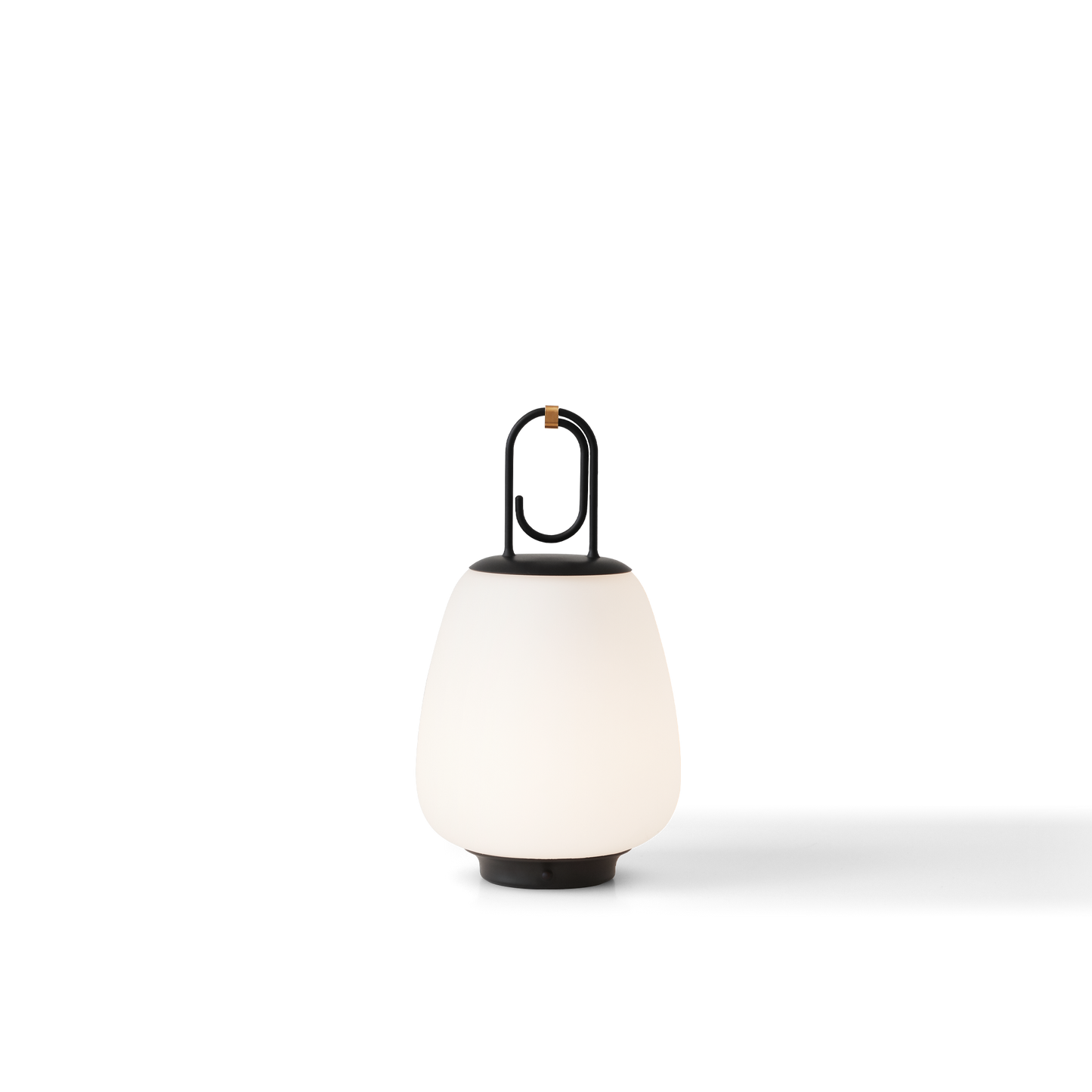 LUMINAIRE – Elegant Outdoor Patio Lantern for Cozy Gatherings