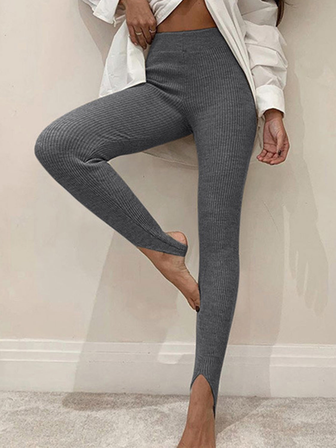 Stylish Ribbed Mid-Waist Fall Leggings