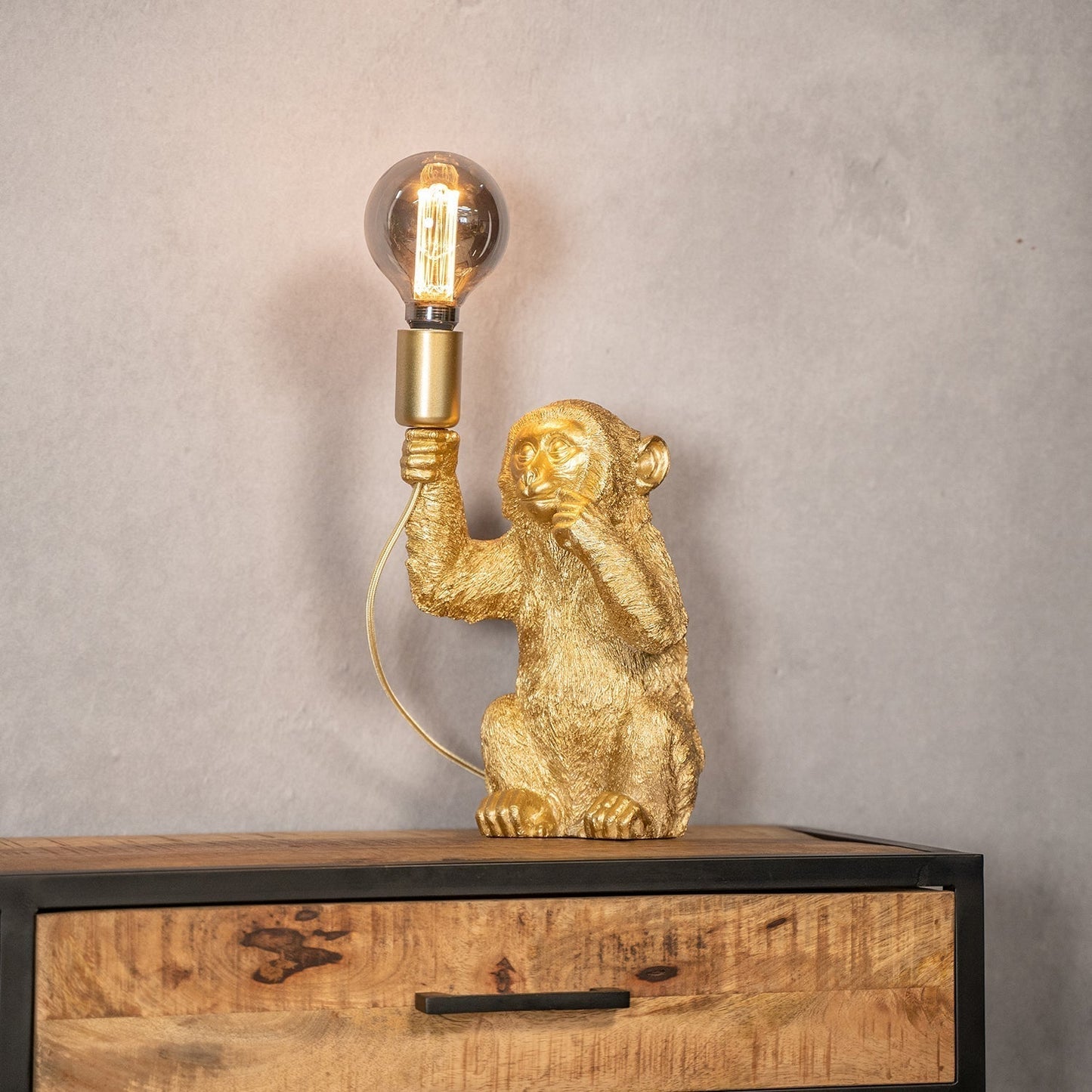 GOLDEN GORILLA – Luxurious Monkey Table Lamp
