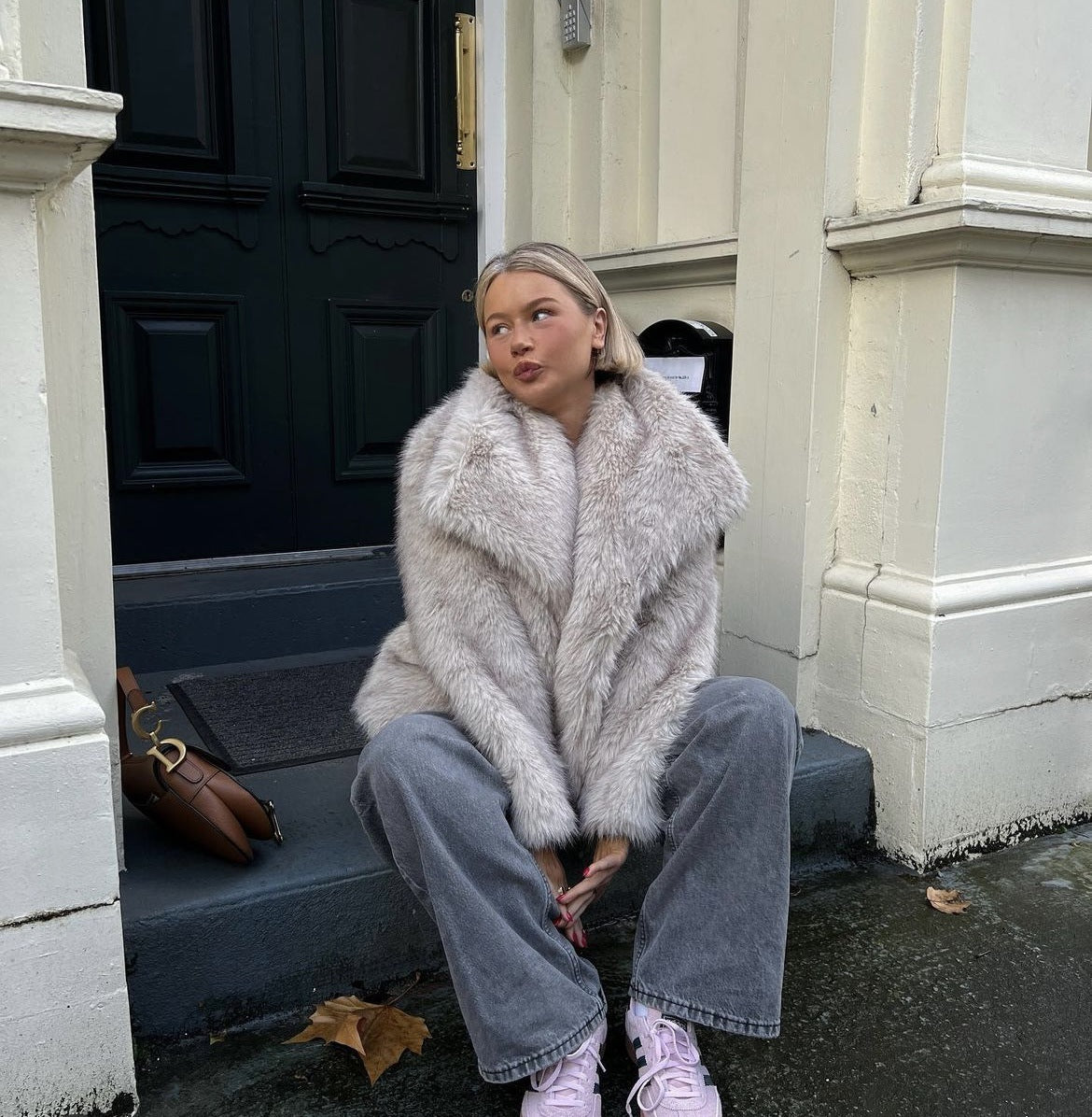 Elegant Faux Fur Coat for All Occasions