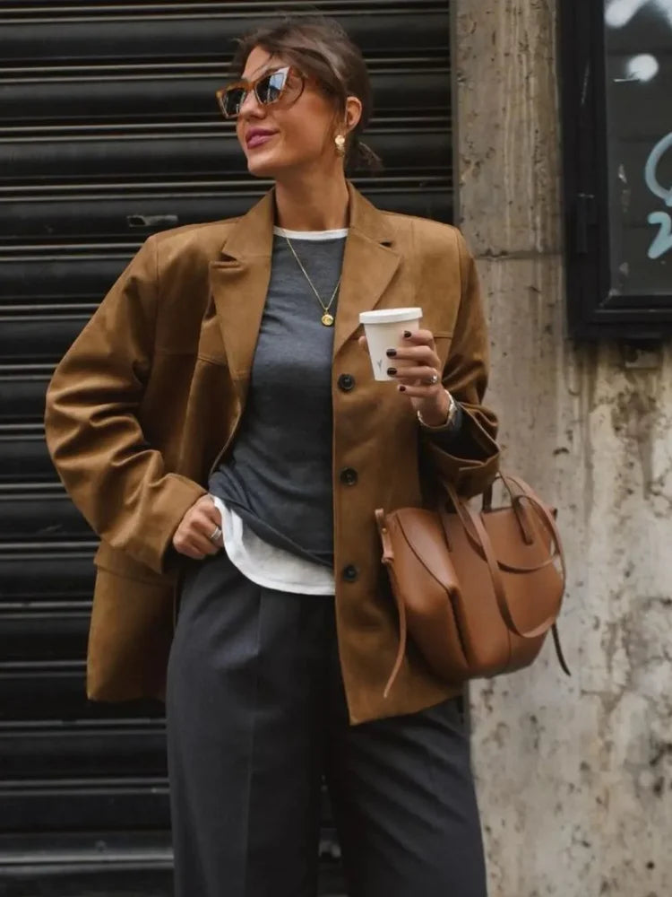 Elegant Women's Wool Blend Blazer