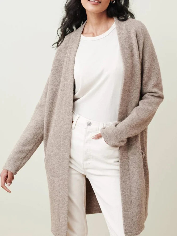 Chic Women's Long Knitted Cardigan with Pockets