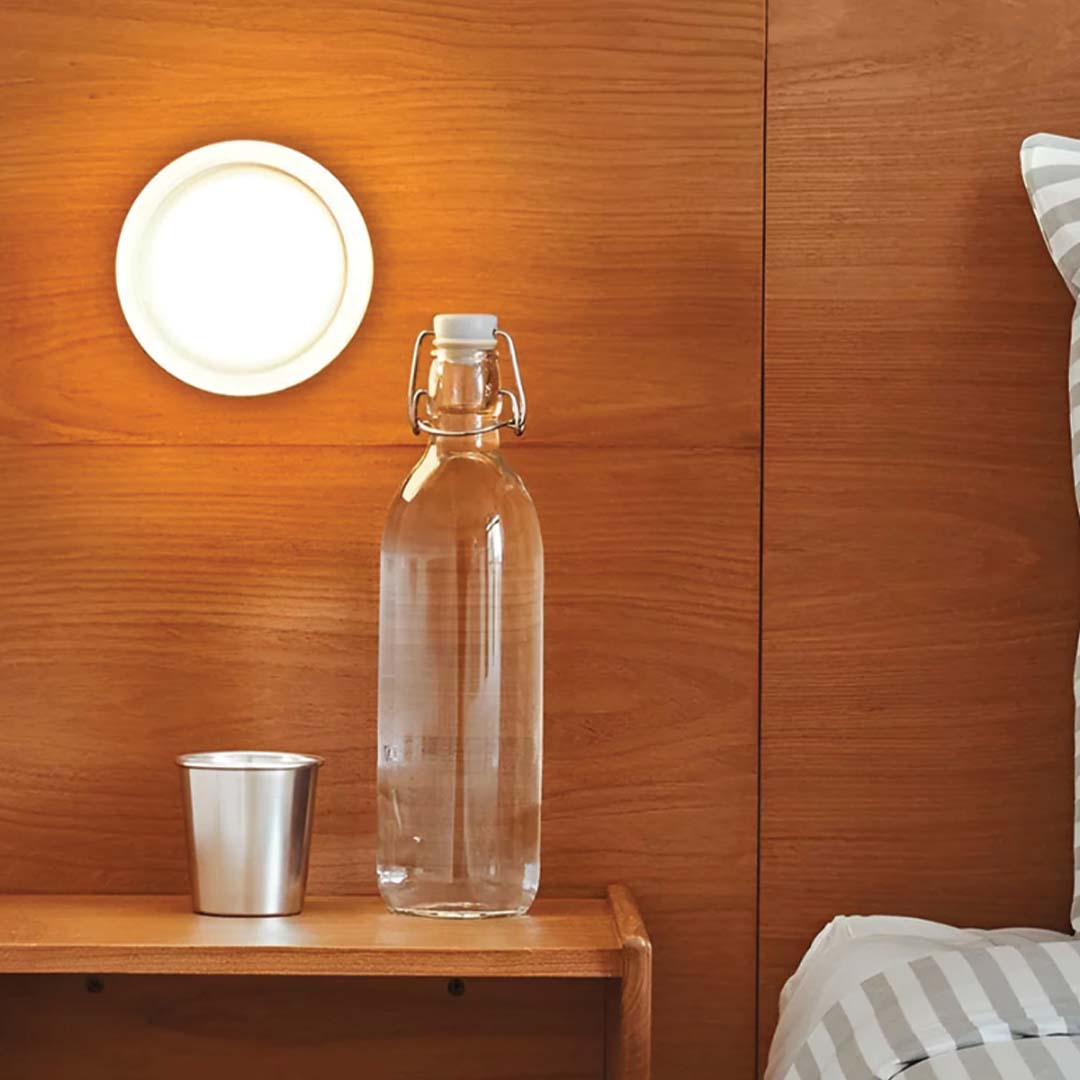 LUMINOUS – Chic Wall Light for Modern Spaces