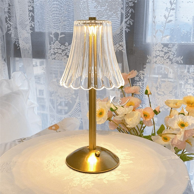 LUMINAIRE – Elegant Retro LED Table Lamp