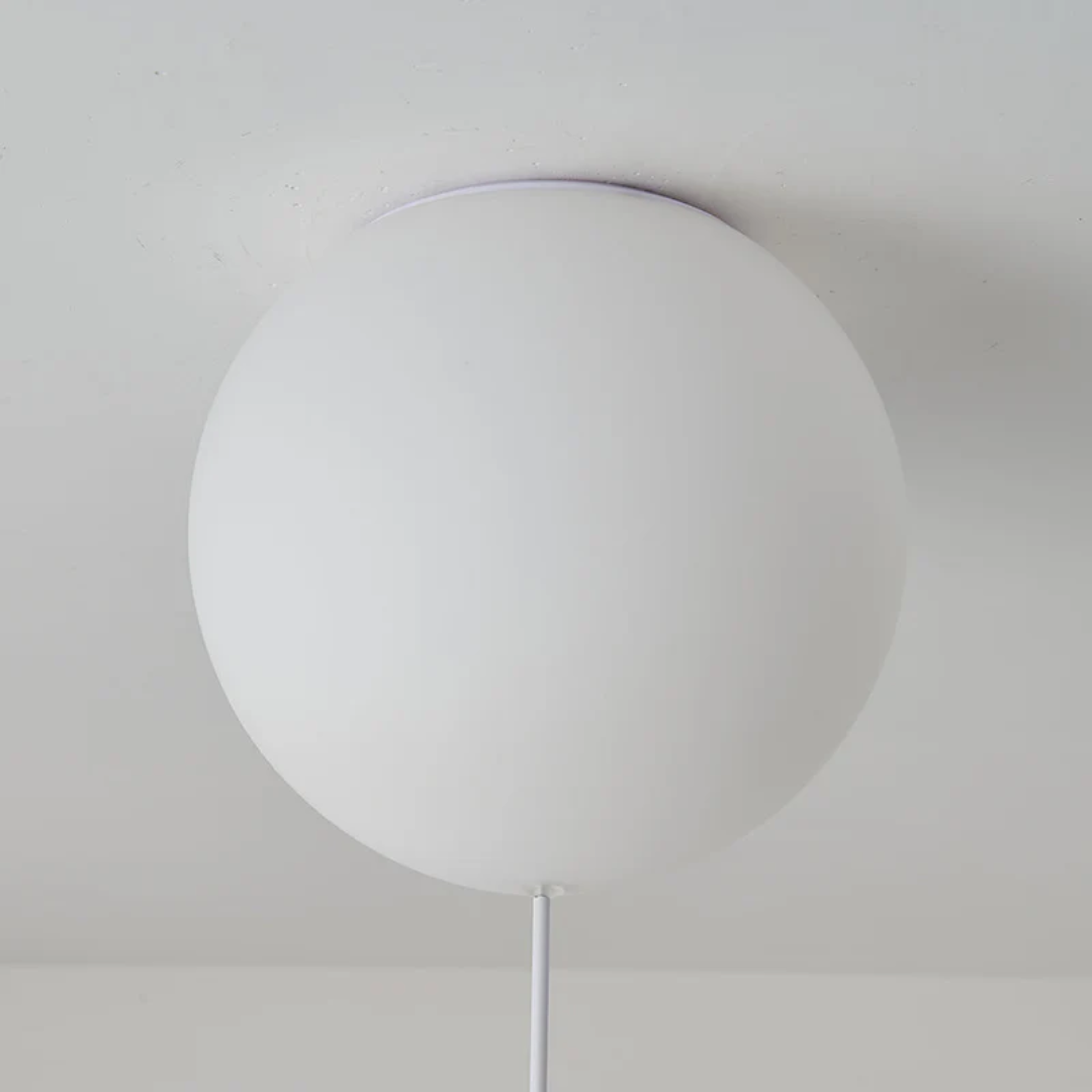 LUNARIS – Enchanting Astronaut Ceiling Light for Kids