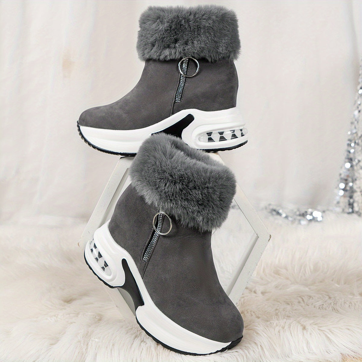 Trendy Women's Boots: Elegance Meets Comfort