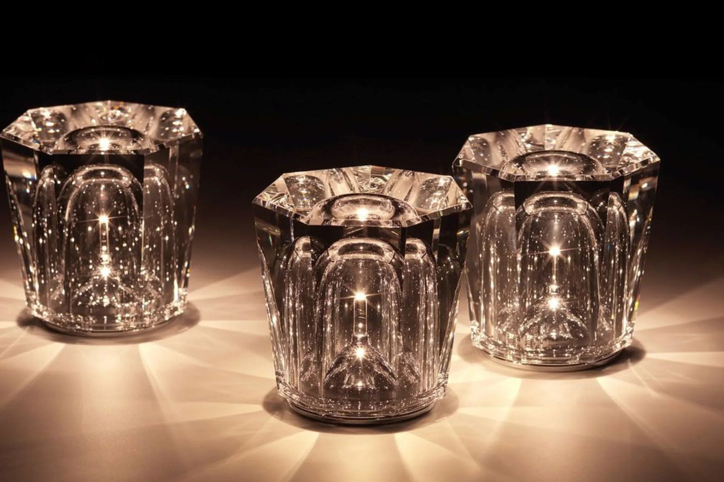 LUMINAIRE – Elegant Rechargeable Crystal Table Lamp