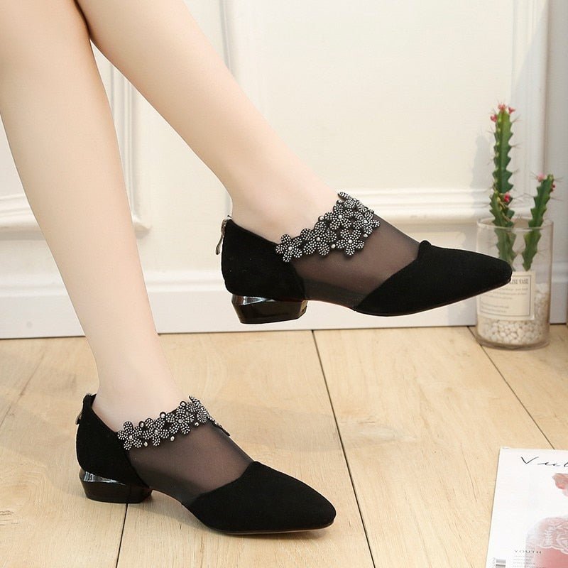 Elegant Comfort: Stylish Women's Heels