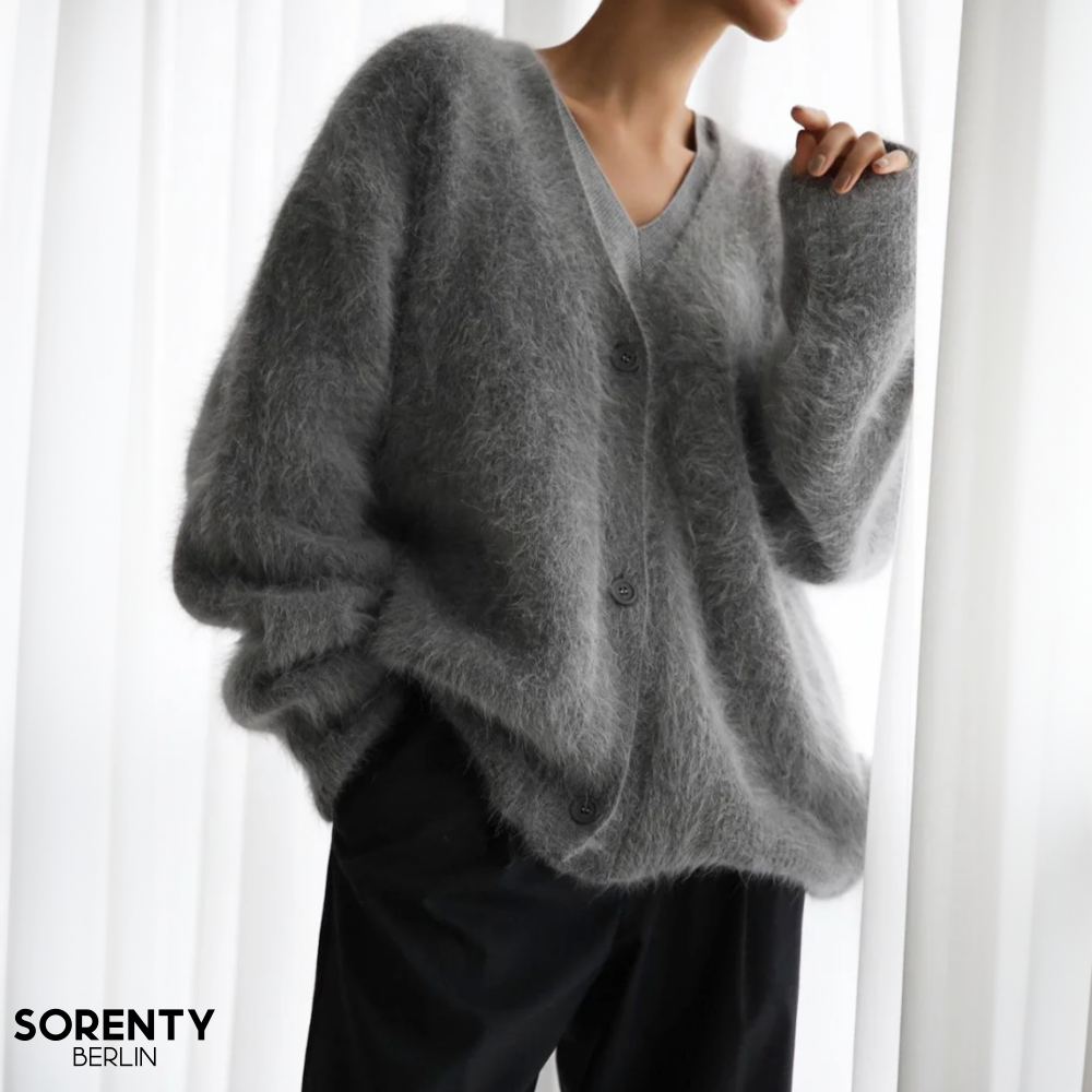 Luxurious Cashmere Cardigan for Ultimate Comfort