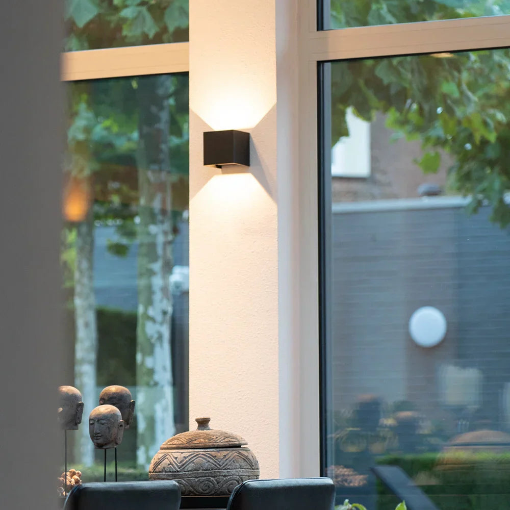 LUMINOX – Elegant Wireless LED Cube Light