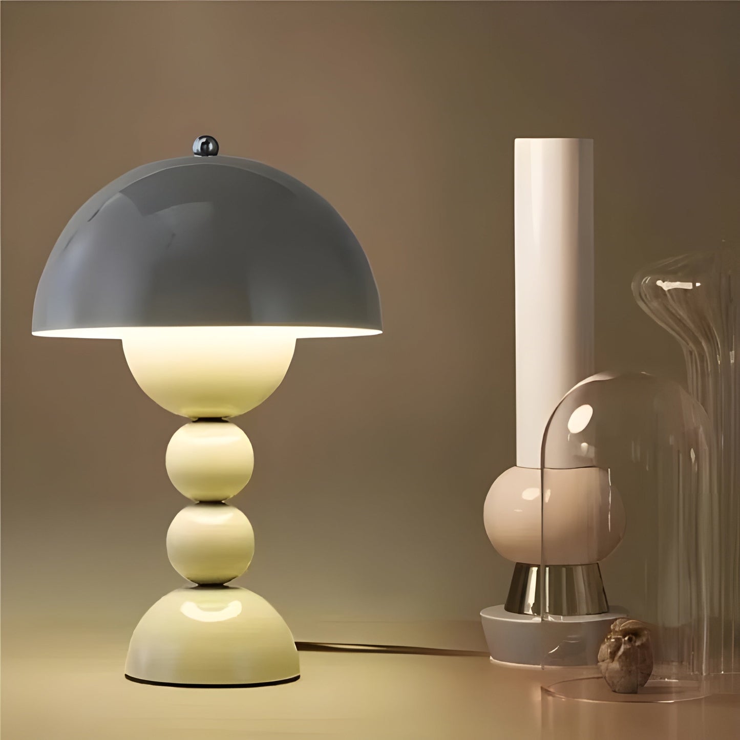 LUMINAIRE BLOOM – Elegant Dimmable Table Lamp