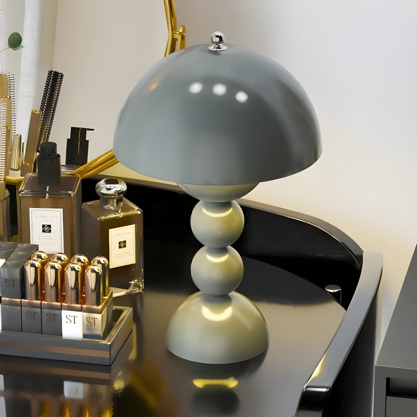 LUMINAIRE BLOOM – Elegant Dimmable Table Lamp