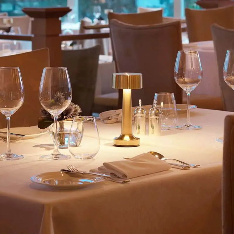 LUMINOUS – Elegant Modern Dimmable Table Lamp