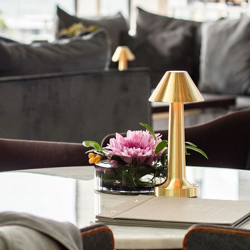 LUMINOUS – Elegant Modern Dimmable Table Lamp