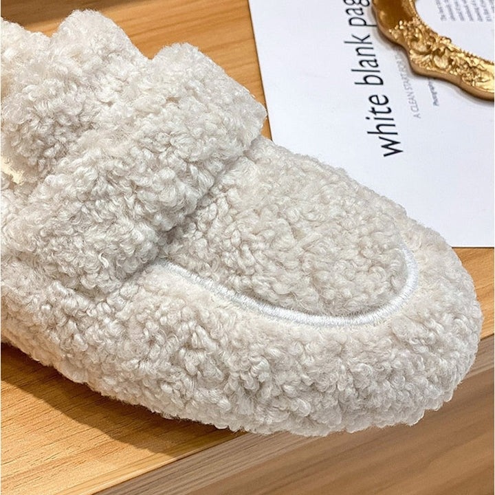 Plush Comfort Slippers: Soft, Chic, Cozy