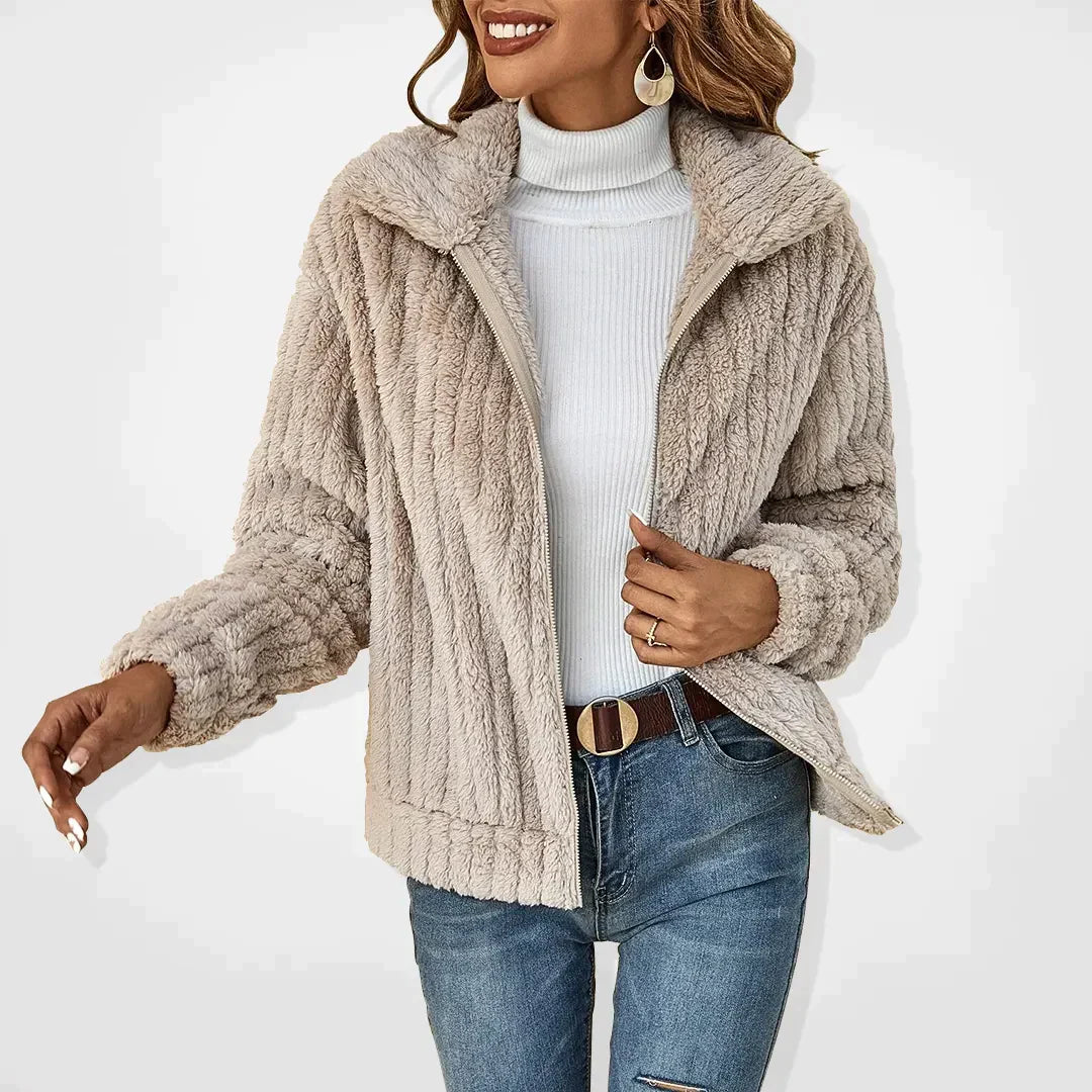 Elegant Women's Blazer: Timeless Style & Comfort
