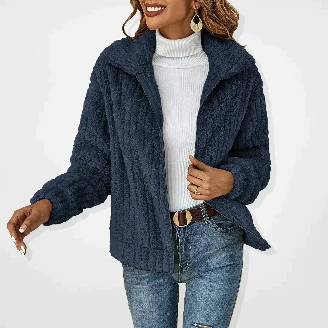Elegant Women's Blazer: Timeless Style & Comfort