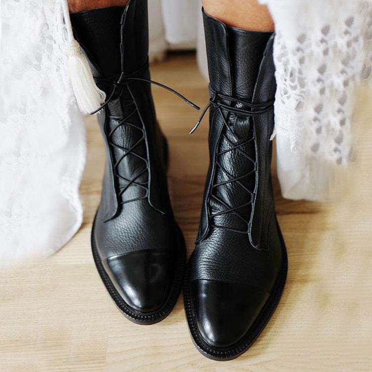 Elegant Leather Heeled Boots with Arch Support