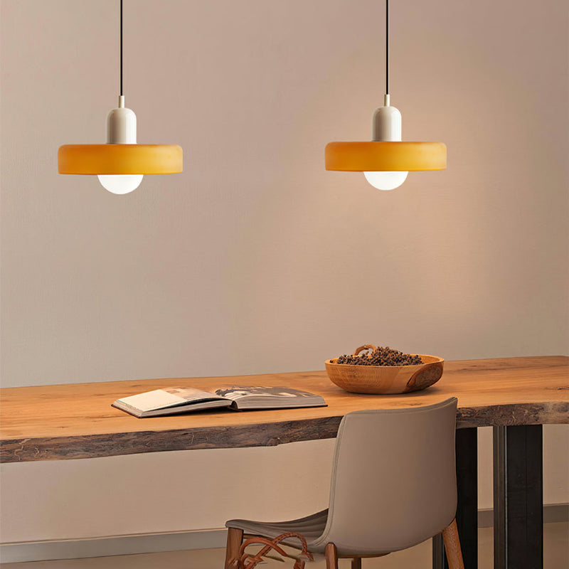 LUMINAIRE ARTISAN – Elegant Bauhaus Pendant Light