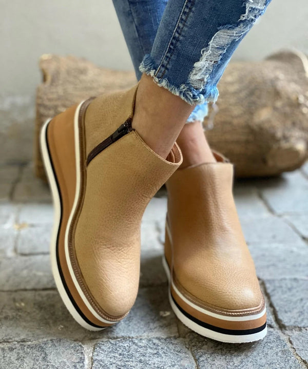 Chic Lightweight Ankle Boots for All-Day Comfort