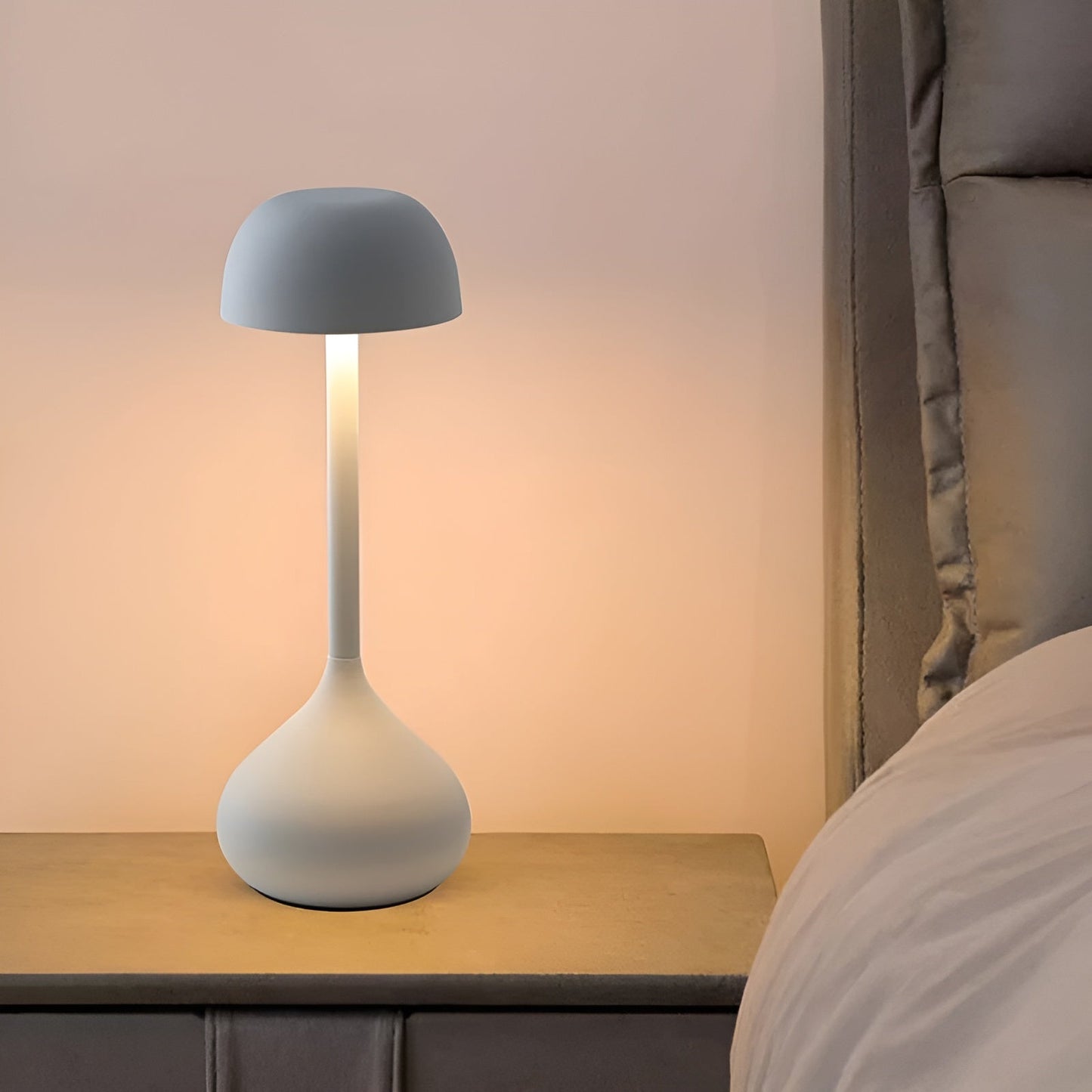 LUMINOUS MUSH – Wireless Dimmable Table Lamp
