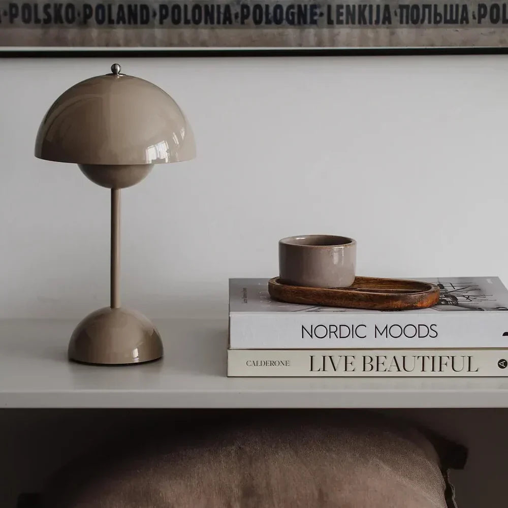 LUNARIA – Chic Wireless LED Table Lamp