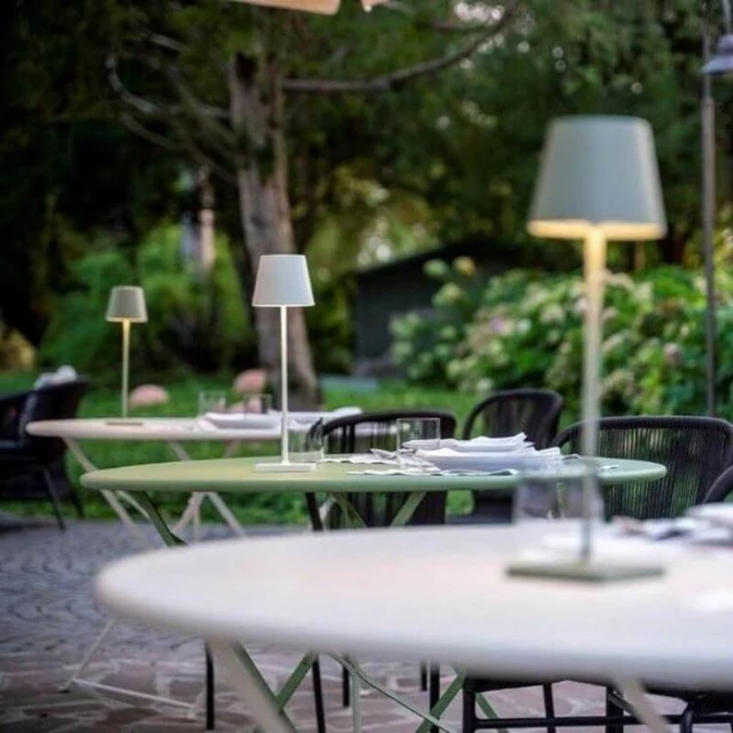 LUMINOUS – Elegant Cordless LED Table Lamp
