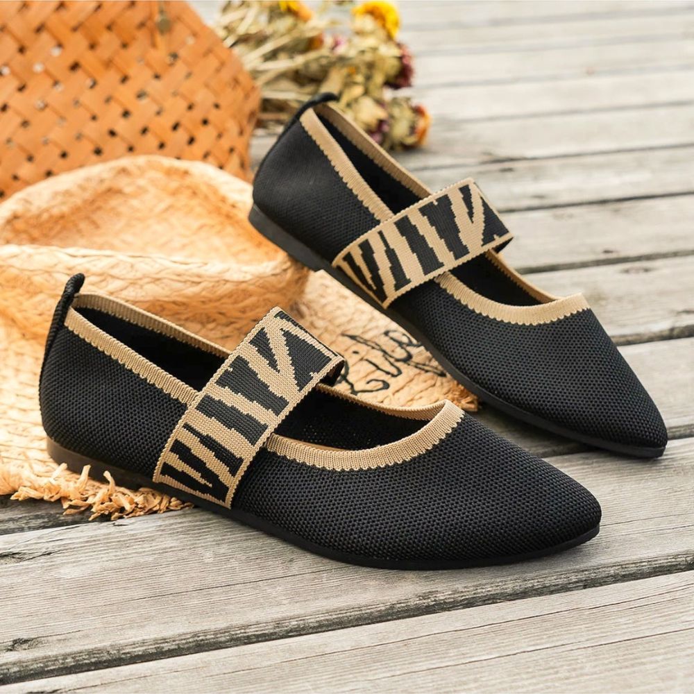 Stylish Tapered Canvas Flats for Everyday Wear