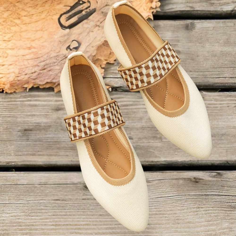 Stylish Tapered Canvas Flats for Everyday Wear