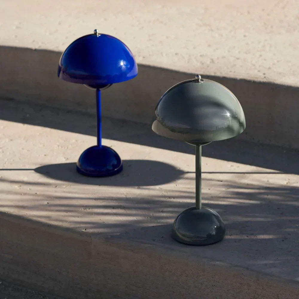 LUNARIA – Chic Wireless LED Table Lamp