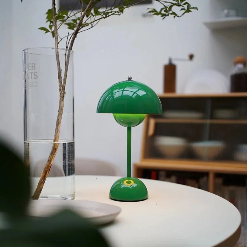 LUNARIA – Chic Wireless LED Table Lamp