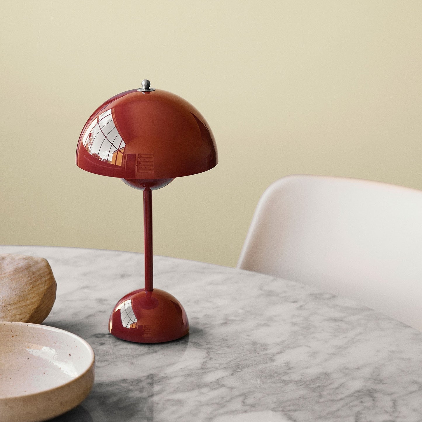 LUNARIA – Chic Wireless LED Table Lamp
