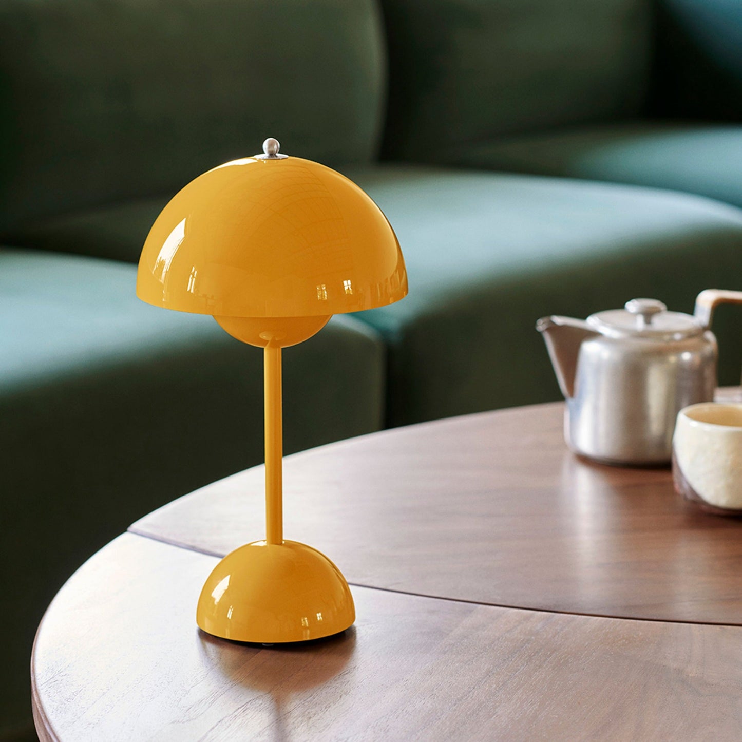 LUNARIA – Chic Wireless LED Table Lamp