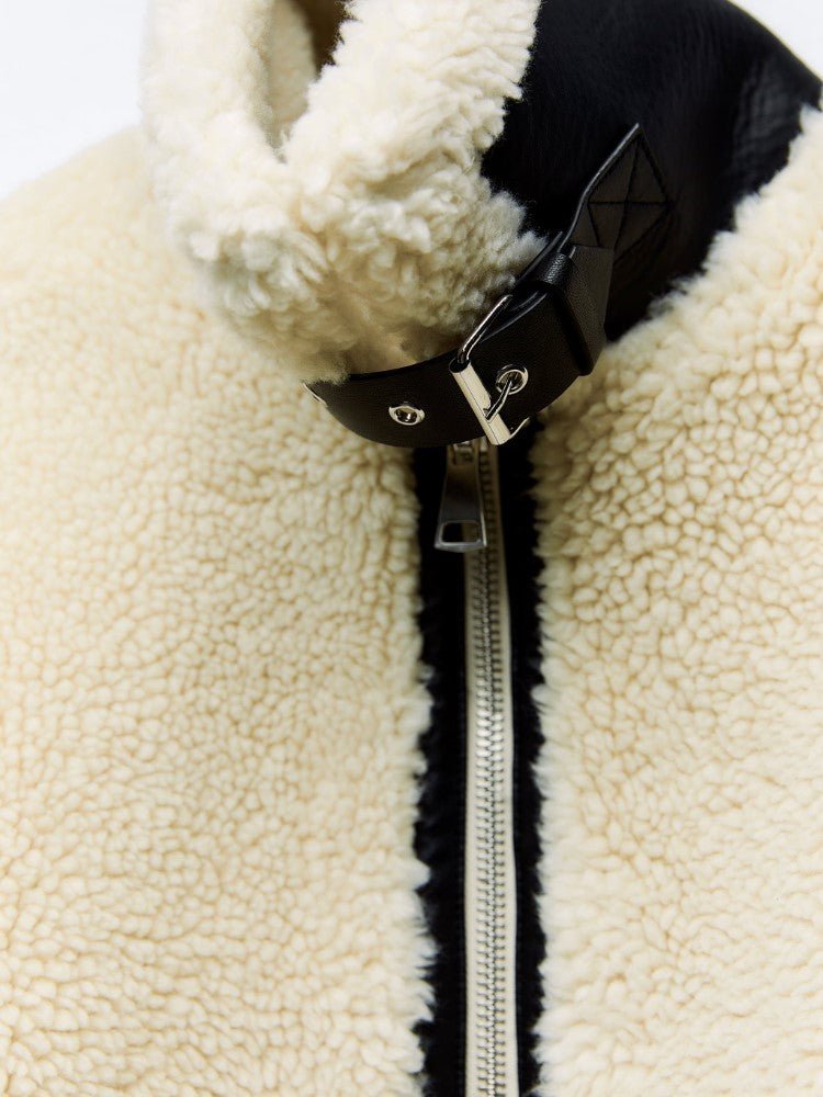 MAE Teddy Jacket: Elegant Comfort Redefined