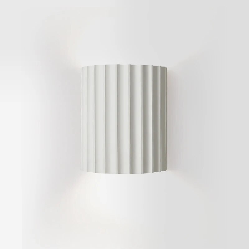 LUMINOUS ARTISTRY – Modern Resin Wall Lamp