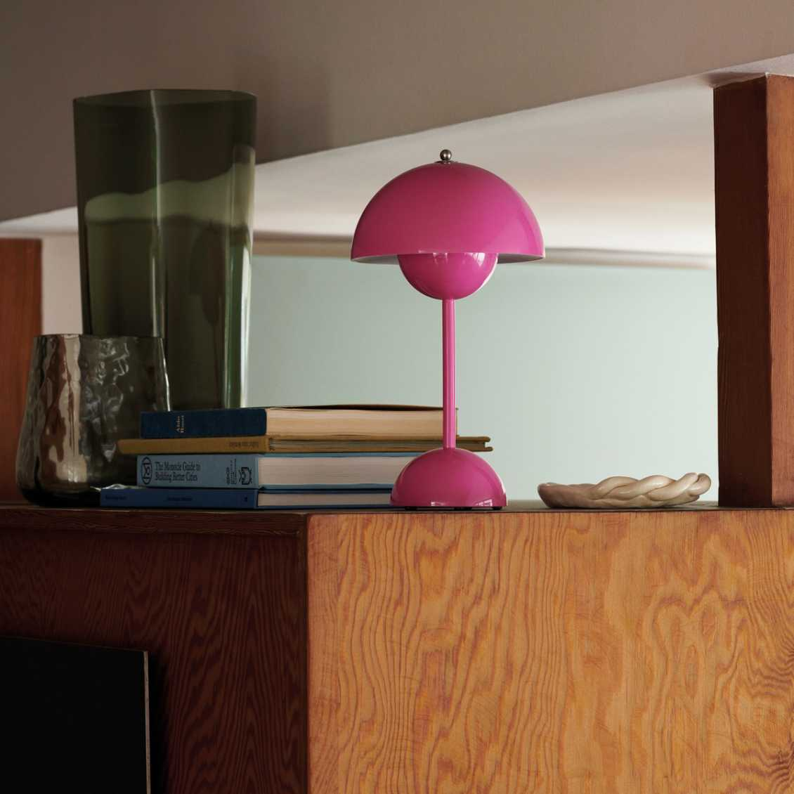 LUNARIA – Chic Wireless LED Table Lamp